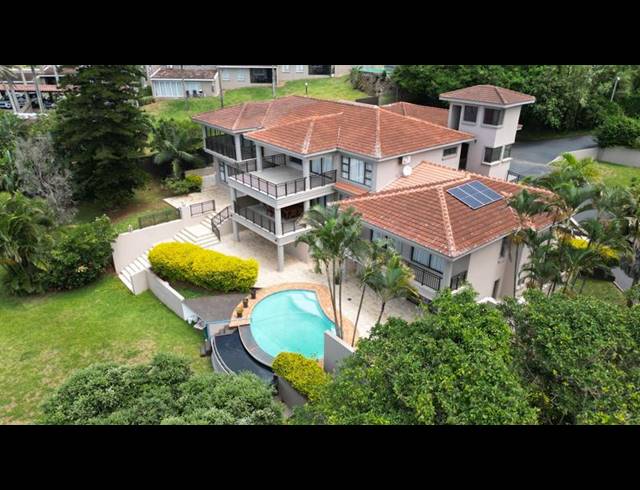 8 BEDROOM HOUSE FOR SALE IN SHAKA'S ROCK